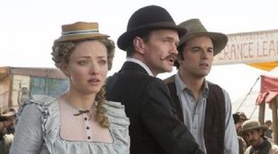 Charlize Theron desenfunda en la nueva imagen de 'A Million Ways to Die in the West'