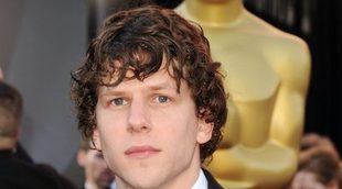 Jesse Eisenberg será Lex Luthor y Jeremy Irons será Alfred en 'Batman vs. Superman'