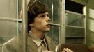 Jesse Eisenberg se duplica y presenta dos tráilers de 'The Double'