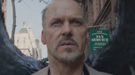 La cachonda doble identidad de Michael Keaton se desata en el tráiler internacional de 'Birdman'