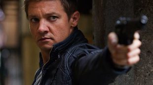 Jeremy Renner apoya la idea de un crossover con Matt Damon en la saga 'Bourne'