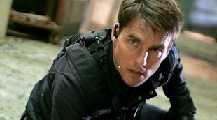 Tom Cruise se aferra a un avión en pleno vuelo en las imágenes del rodaje de 'Misión Imposible 5'