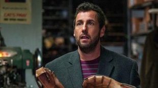 Adam Sandler se "cambia de zapatos" en el tráiler de 'The Cobbler'