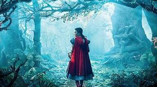 'Into The Woods' estrena póster español, mientras Emily Blunt relata cómo le salvó la vida a Meryl Streep