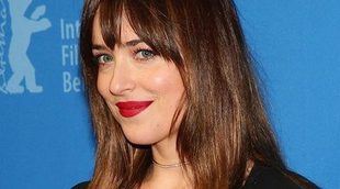 Anastasia Steele deslumbra en la presentación mundial de 'Cincuenta sombras de Grey' en el Festival de Berlín