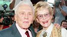 Muere Diana Douglas, ex-mujer de Kirk Douglas y madre de Michael, a los 92 años