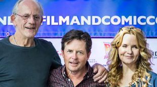 Michael J. Fox, Christopher Lloyd y Lea Thompson se reúnen para celebrar los 30 años de 'Regreso al Futuro'