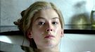 Rosamund Pike se une a Jon Hamm en el thriller político 'High Wire Act'