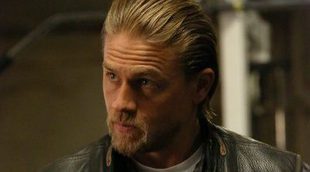 Charlie Hunnam sintió que había decepcionado a la gente cuando abandonó 'Cincuenta sombras de Grey'