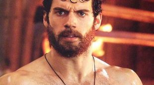 Henry Cavill desea desesperadamente parecerse a Superman cuando está desnudo