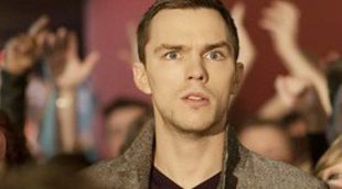 Sexo, música y asesinatos en el tráiler de 'Kill Your Friends', la nueva película de Nicholas Hoult