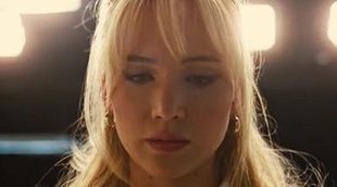 Jennifer Lawrence se enfrenta a su familia en el nuevo tráiler de 'Joy'