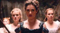 Conoce a Lily James, la Elizabeth Bennet de 'Orgullo + prejuicio + zombis'