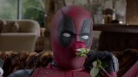 San Valentín se adelanta con felicitación de 'Deadpool' y nuevos spots con imágenes inéditas