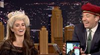 Penélope Cruz y Jimmy Fallon realizan un Dubsmash de 'Frozen' en 'The Tonight Show'