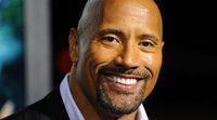 Dwayne Johnson visita un hospital infantil durante el descanso de 'Los vigilantes de la playa'