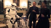 Los Obama celebran el día de Star Wars bailando con R2-D2