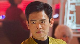 Eliminado un beso gay de John Cho en 'Star Trek: Más allá'