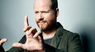 Joss Whedon podría dirigir el crossover musical de 'Supergirl' y 'The Flash'