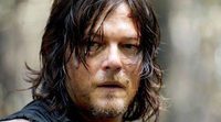 Norman Reedus guarda la cabeza cercenada de Johnny Depp de 'The Walking Dead'