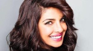 Priyanka Chopra desata la polémica por posar con una camiseta sobre refugiados e inmigrantes