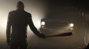 'The Walking Dead': Confiscan el bate Lucille de un fan que intentaba coger un avión con él