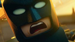 'Batman: La LEGO Película': Nuevo póster con todos los personajes