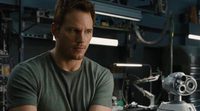 'Passengers': Chris Pratt corta a Jennifer Lawrence en sus fotografías