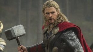 Chris Hemsworth pierde su martillo en la primera imagen oficial de 'Thor: Ragnarok'