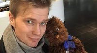 'Star Wars': Conoce a Joonas Suotamo, el sucesor de Peter Mayhew como Chewbacca en el spin-off de Han Solo