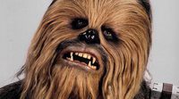 'Star Wars': La emotiva carta del nuevo Chewbacca dando las gracias por la oportunidad de relevar a Peter Mayhew