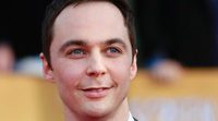 Jim Parsons será papá de un niño transgénero en su primera película como protagonista