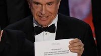 Oscar 2017: Warren Beatty se equivoca al dar a 'La La Land' el premio a Mejor Película en vez de a 'Moonlight'