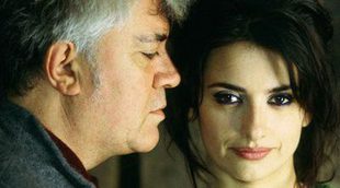 'Volver': Almodóvar cuenta por qué tuvo que ponerle un culo falso a Penélope Cruz