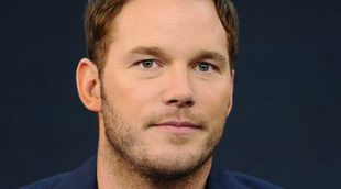 Chris Pratt recibe su estrella en el Paseo de la Fama de Hollywood acompañado por Anna Faris y su hijo