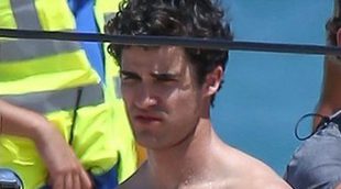 'American Crime Story': Darren Criss revoluciona las redes luciendo un mini bañador speedo en el rodaje