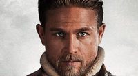 Charlie Hunnam quiere una reunión de 'Queer As Folk', un cameo en 'Juego de tronos' y se ve como James Bond