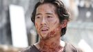 El equipo de 'The Walking Dead' despidió a Steven Yeun cantando y bailando a los Backstreet Boys