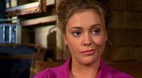 Alyssa Milano acusa a su gerente de llevarla a la ruina