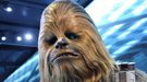 'Han Solo': Emilia Clarke celebra sus 10 millones de seguidores en Instagram junto a Chewbacca