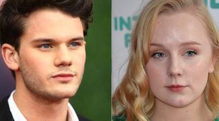 Jeremy Irvine y Alexa Davies se unen al reparto de la secuela de 'Mamma Mia'