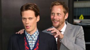 Alexander Skarsgård "asusta" a su hermano Bill en la premiere de 'It'