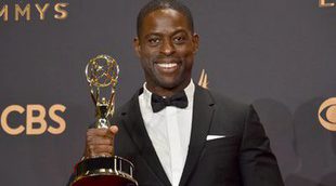 Emmy 2017: Sterling K. Brown se indigna al no poder acabar su discurso en el escenario