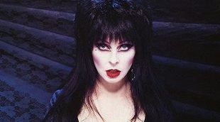 Todo sobre Elvira, el icono gótico interpretado por Cassandra Peterson