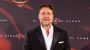 Russell Crowe organiza una subasta llamada "El arte del divorcio" en su aniversario de boda