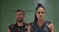 Chris Hemsworth y Tessa Thompson se reencontrarán en el spin-off de 'Men in Black'