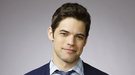 Jeremy Jordan ('Supergirl') causa furor con su versión de 'She Used To Be Mine'