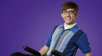 Kevin McHale ('Glee') confirma que es gay y da las gracias a Ariana Grande