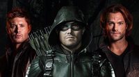 Stephen Amell cree que los fans merecen un crossover de 'Sobrenatural' y 'Arrow'