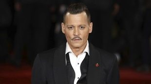 Johnny Depp demanda a un periódico por difamarle a él y a J.K. Rowling